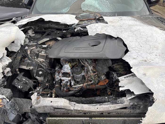 Landrover Range Rover Velar 2.0 D180 AWD Skrotfordon (2018, GRIJS)