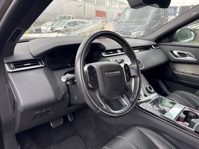 Landrover Range Rover Velar 2.0 D180 AWD Skrotfordon (2018, GRIJS)
