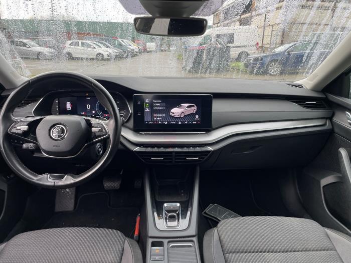 Skoda Octavia Combi 1.0 TSI e-TEC 12V Samochód złomowany (2021, Szary)