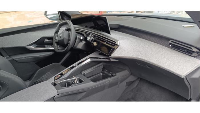 Peugeot 5008 Sloopvoertuig (2025, Grijs)