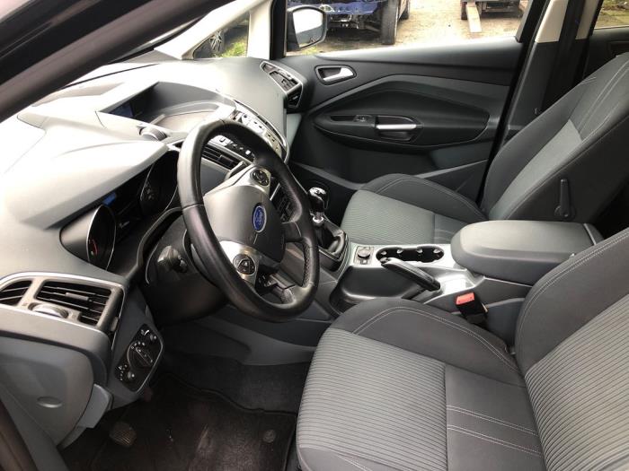 Ford C-Max 1.0 Ti-VCT EcoBoost 12V 125 Skrotfordon (2013, ZWART PANTHER BLACK)