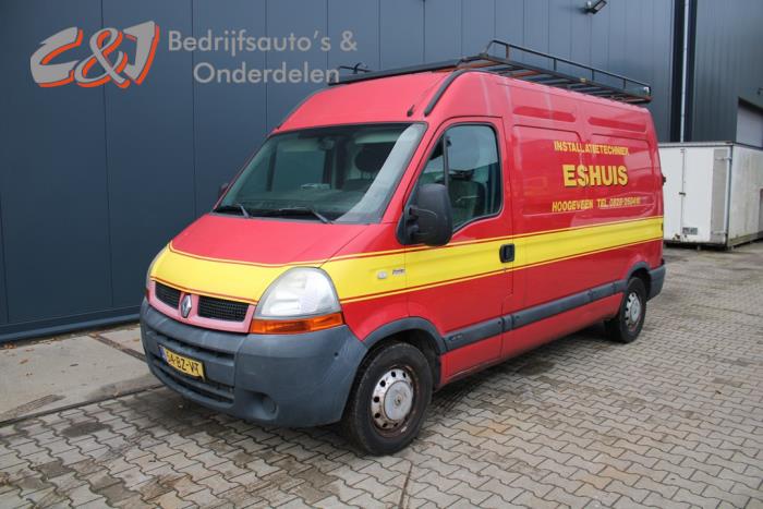 Renault Master II 2.5 dCi 16V 115 Skrotfordon (2006, ROOD)