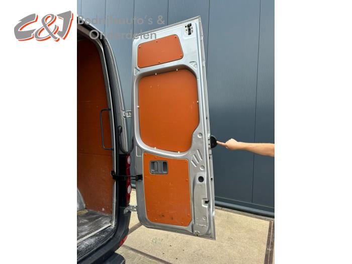 Volkswagen Crafter 2.0 BiTDI Samochód złomowany (2016, Srebrny)