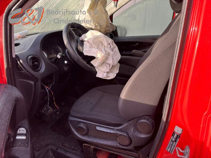 Mercedes Vito 2.2 114 CDI 16V Skrotfordon (2016, ROOD)