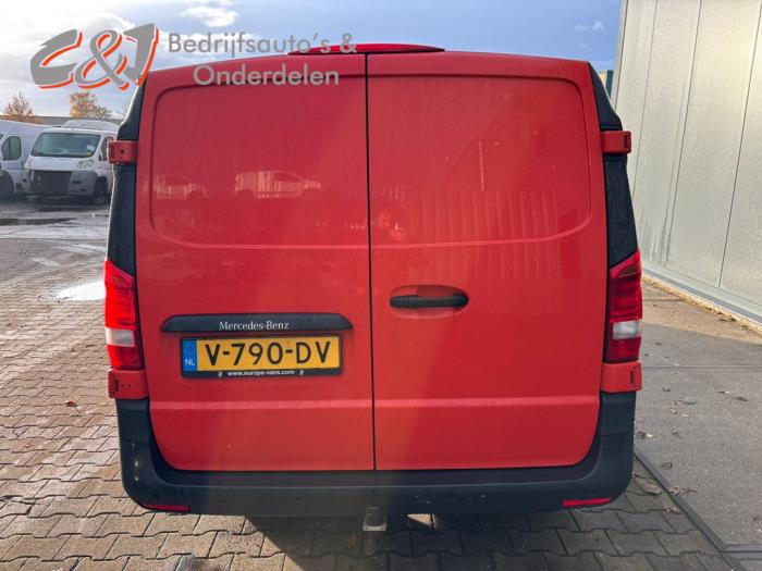 Mercedes Vito 2.2 114 CDI 16V Skrotfordon (2016, ROOD)