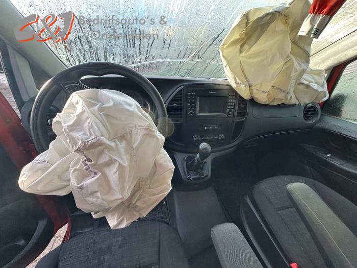 Mercedes Vito 2.2 114 CDI 16V Skrotfordon (2016, ROOD)