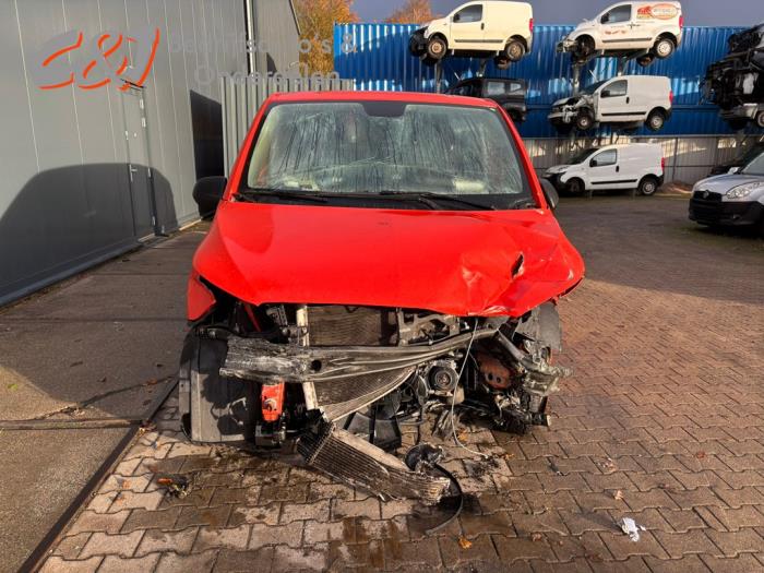Mercedes Vito 2.2 114 CDI 16V Skrotfordon (2016, ROOD)