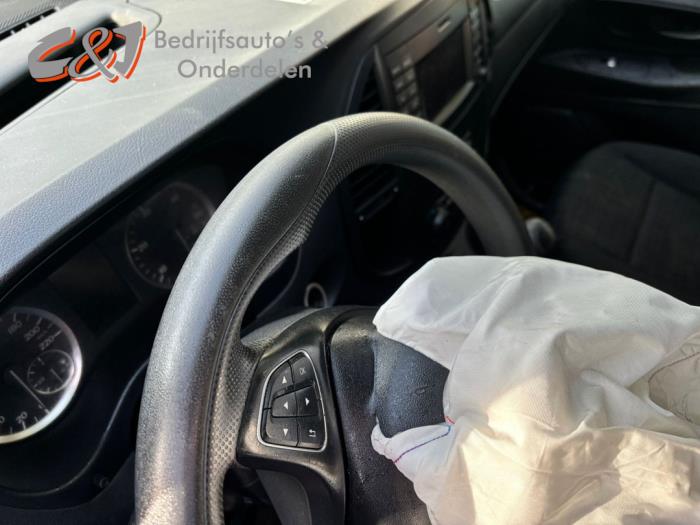 Mercedes Vito 2.2 114 CDI 16V Skrotfordon (2016, ROOD)