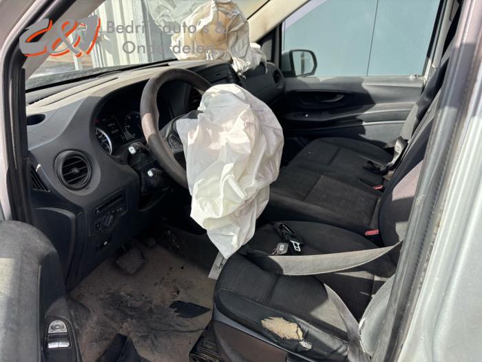 Mercedes Vito Tourer 2.2 116 CDI 16V Skrotfordon (2015, ZILVER)