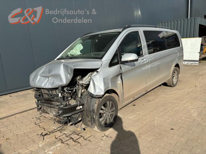 Mercedes Vito Tourer 2.2 116 CDI 16V Skrotfordon (2015, ZILVER)