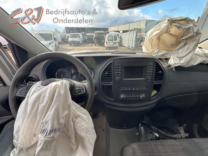 Mercedes Vito Tourer 2.2 116 CDI 16V Skrotfordon (2015, ZILVER)