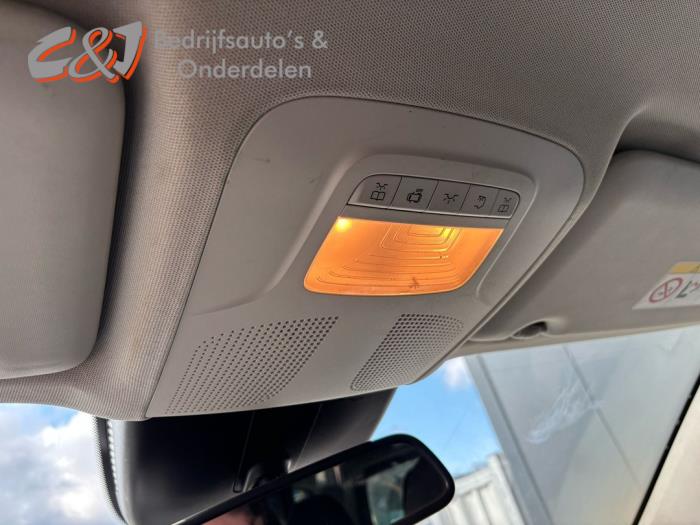 Mercedes Vito Tourer 2.2 116 CDI 16V Skrotfordon (2015, ZILVER)