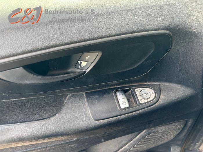 Mercedes Vito Tourer 2.2 116 CDI 16V Skrotfordon (2015, ZILVER)