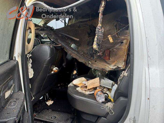 Dodge 1500 Standard Cab 5.7 Hemi V8 4x4 Samochód złomowany (2014, Bialy)