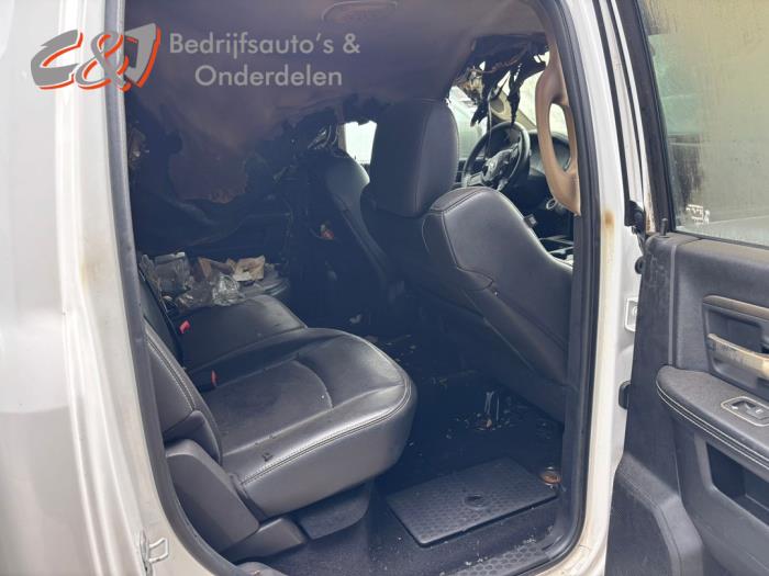 Dodge 1500 Standard Cab 5.7 Hemi V8 4x4 Samochód złomowany (2014, Bialy)