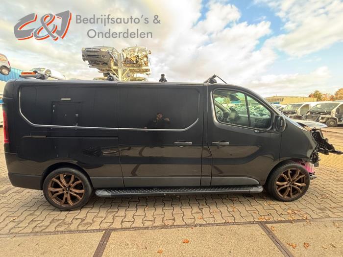 Renault Trafic 2.0 dCi 16V 150 Sloopvoertuig (2024, Zwart)
