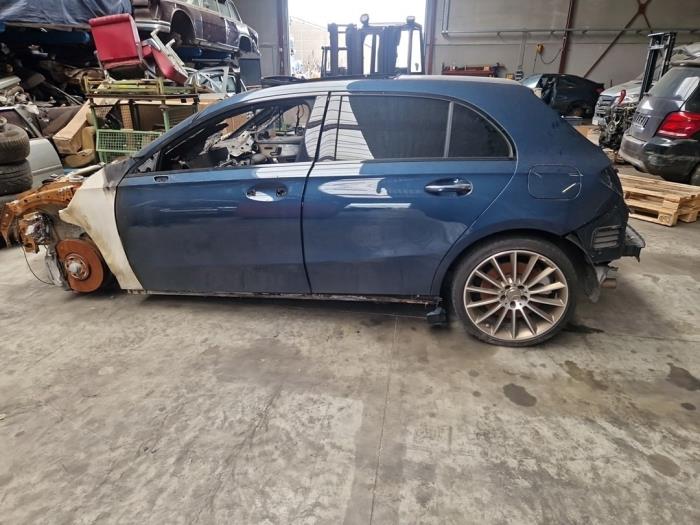 Mercedes A 2.0 A-35 AMG Turbo 16V 4Matic Samochód złomowany (2019, Niebieski)