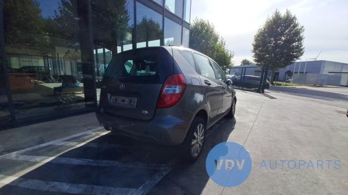 Mercedes A 1.7 A-170 Sloopvoertuig (2010, Aubergine, Zilvergrijs, Grijs)