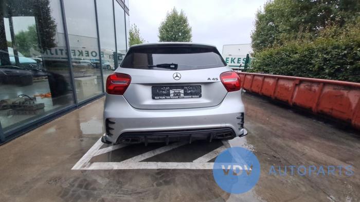 Mercedes A 1.6 A-180 16V Skrotfordon (2018, POOL ZILVER)