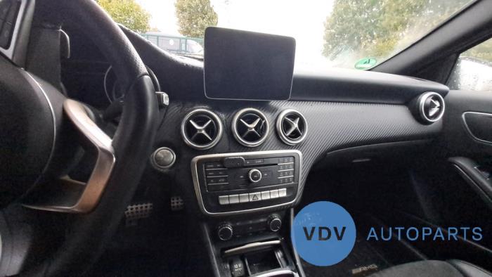 Mercedes A 1.6 A-180 16V Skrotfordon (2018, POOL ZILVER)