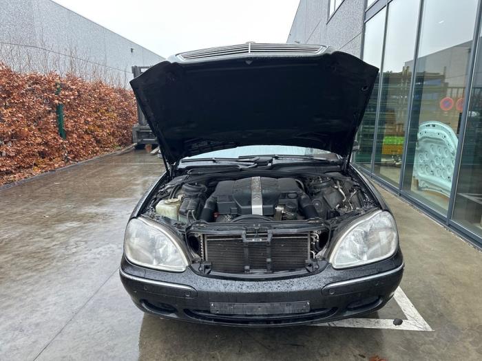 Mercedes S 3.2 S-320 18V Skrotfordon (2001, OBIDIAAN ZWART)