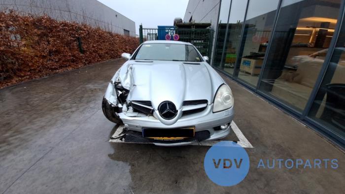 Mercedes SLK 3.5 350 V6 24V Skrotfordon (2005, IRIDIUM ZILVER)