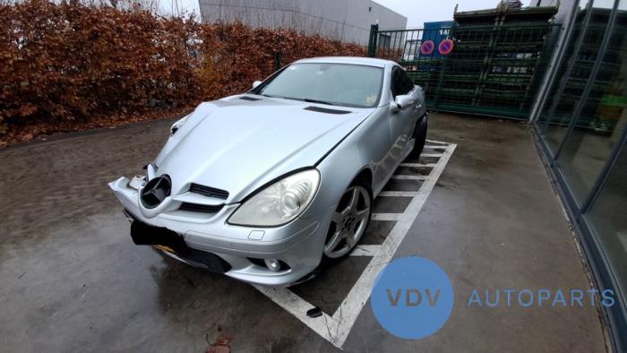 Mercedes SLK 3.5 350 V6 24V Skrotfordon (2005, IRIDIUM ZILVER)