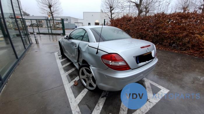 Mercedes SLK 3.5 350 V6 24V Skrotfordon (2005, IRIDIUM ZILVER)