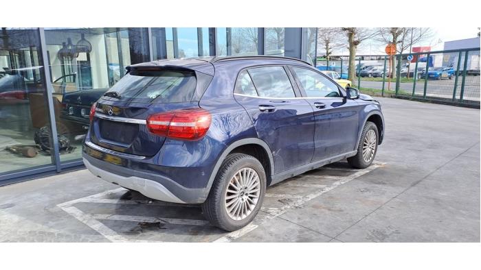 Mercedes GLA 2.2 200 CDI, d 16V Samochód złomowany (2018, Niebieski)