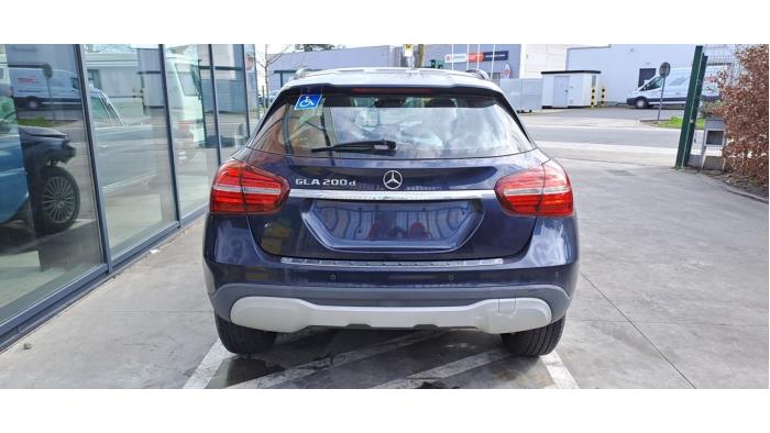 Mercedes GLA 2.2 200 CDI, d 16V Samochód złomowany (2018, Niebieski)