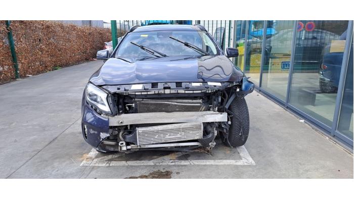 Mercedes GLA 2.2 200 CDI, d 16V Samochód złomowany (2018, Niebieski)