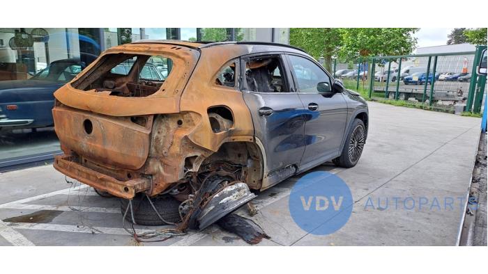 Mercedes EQA 250 67 kWh Sloopvoertuig (2021, Zwart)