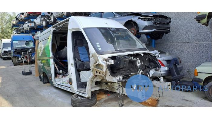 Mercedes Sprinter 4t 414 CDI 2.1 D 4x4 Skrotfordon (2019, POOL WIT)
