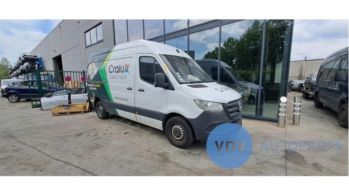 Mercedes Sprinter 4t 414 CDI 2.1 D 4x4 Skrotfordon (2019, POOL WIT)