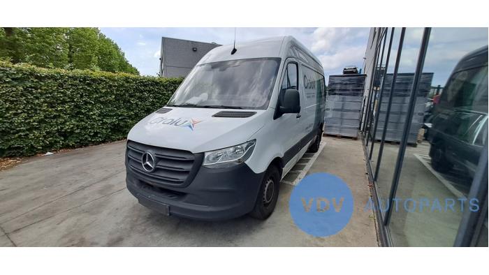 Mercedes Sprinter 4t 414 CDI 2.1 D 4x4 Skrotfordon (2019, POOL WIT)