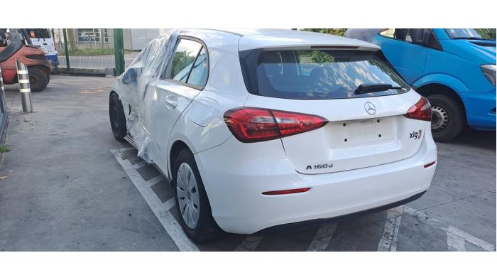 Mercedes A 1.5 A-160d Samochód złomowany (2019, Bialy)