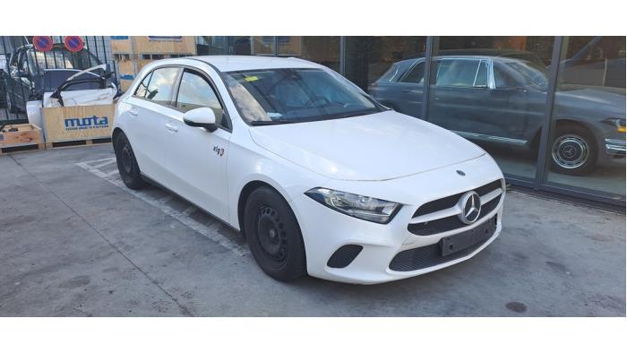 Mercedes A 1.5 A-160d Samochód złomowany (2019, Bialy)