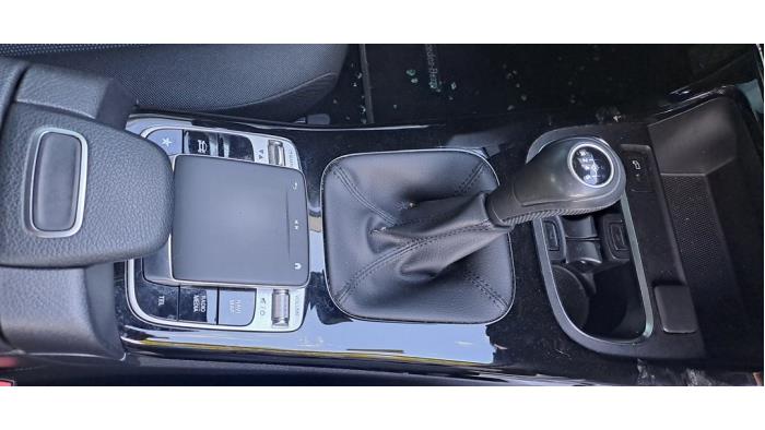 Mercedes A 1.5 A-160d Samochód złomowany (2019, Bialy)