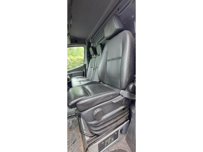 Mercedes Sprinter 5t 519 CDI 3.0 V6 24V RWD Sloopvoertuig (2020, Zilver)