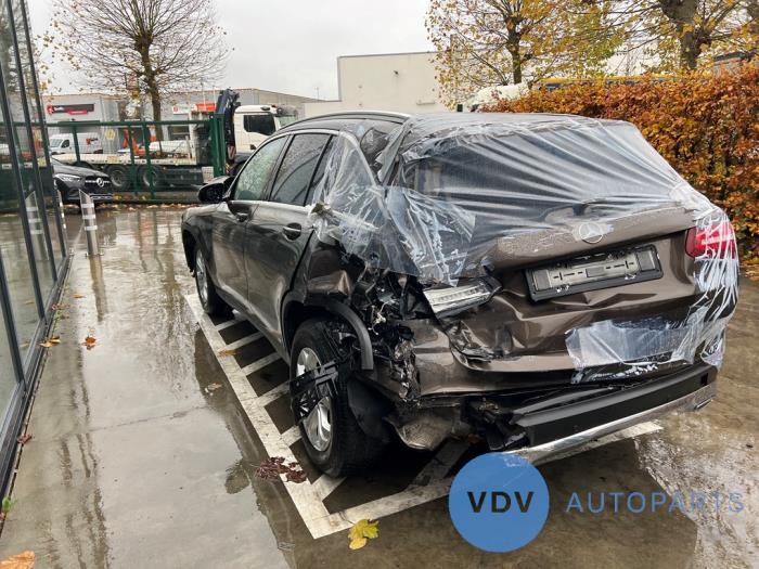 Mercedes GLC 2.2 220d 16V BlueTEC 4-Matic Sloopvoertuig (2016, Bruin)