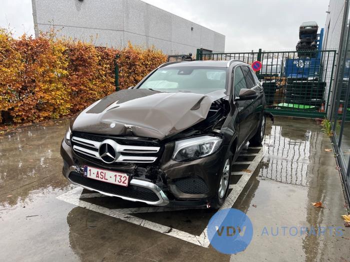 Mercedes GLC 2.2 220d 16V BlueTEC 4-Matic Sloopvoertuig (2016, Bruin)