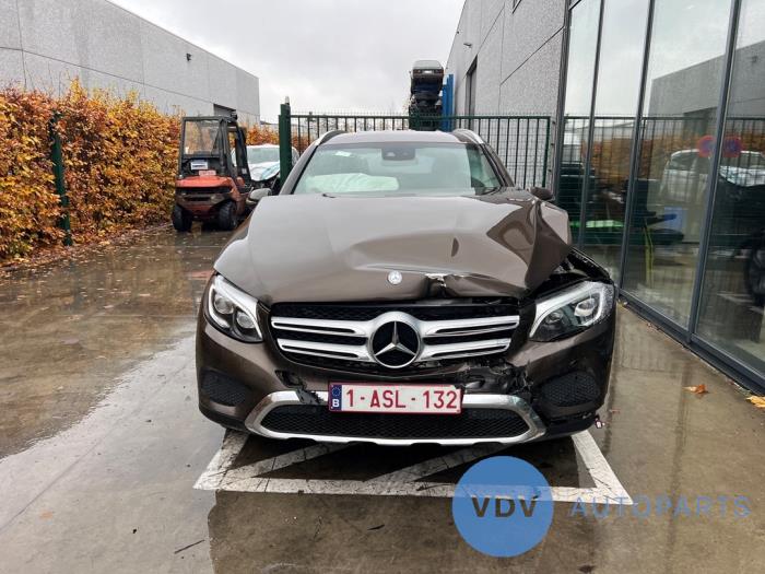 Mercedes GLC 2.2 220d 16V BlueTEC 4-Matic Sloopvoertuig (2016, Bruin)