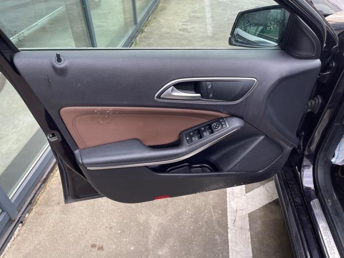 Mercedes A 1.8 A-180 CDI 16V Autom. Skrotfordon (2013, NOORDERLICHTVIOLET)