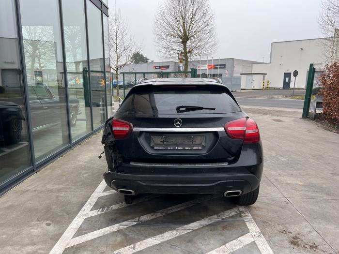 Mercedes GLA 2.2 200 CDI, d 16V Skrotfordon (2019, NACHT ZWART)