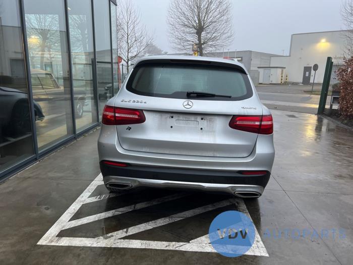 Mercedes GLC 2.2 220d 16V BlueTEC 4-Matic Skrotfordon (2017, IRIDIUM ZILVER)