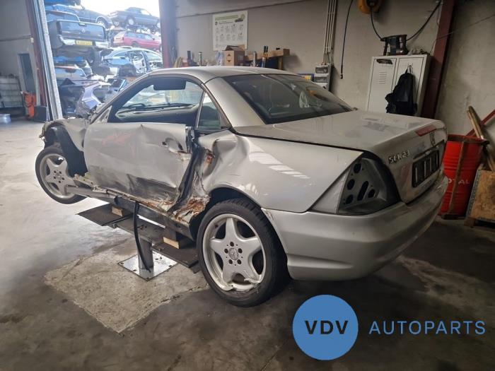 Mercedes SLK 2.3 230 K 16V Skrotfordon (1998, 744)