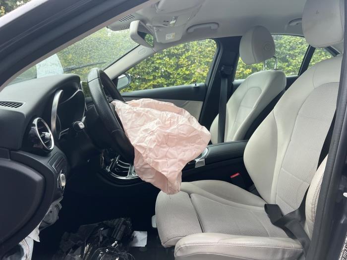 Mercedes C C-200 2.0 CGI 16V Skrotfordon (2014, GRIJS)