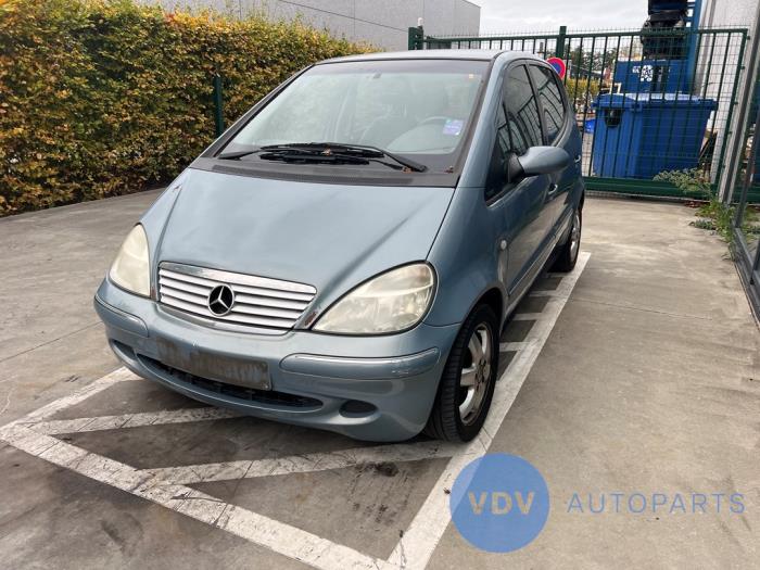 Mercedes A 1.6 A-160 Skrotfordon (2002, BLAUW)