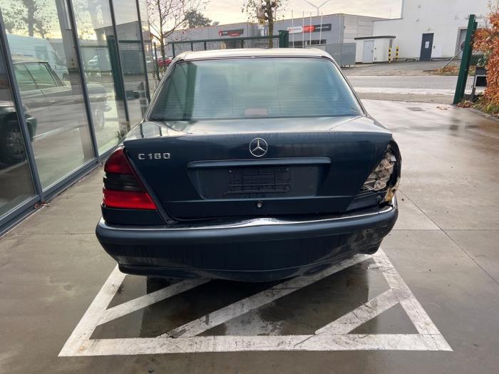 Mercedes C 1.8 C-180 16V Skrotfordon (1997, SMARAGD ZWART)