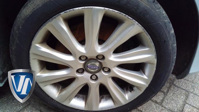 Volvo V40 2.0 D3 20V Skrotfordon (2013, MISTY BLUE P10000)